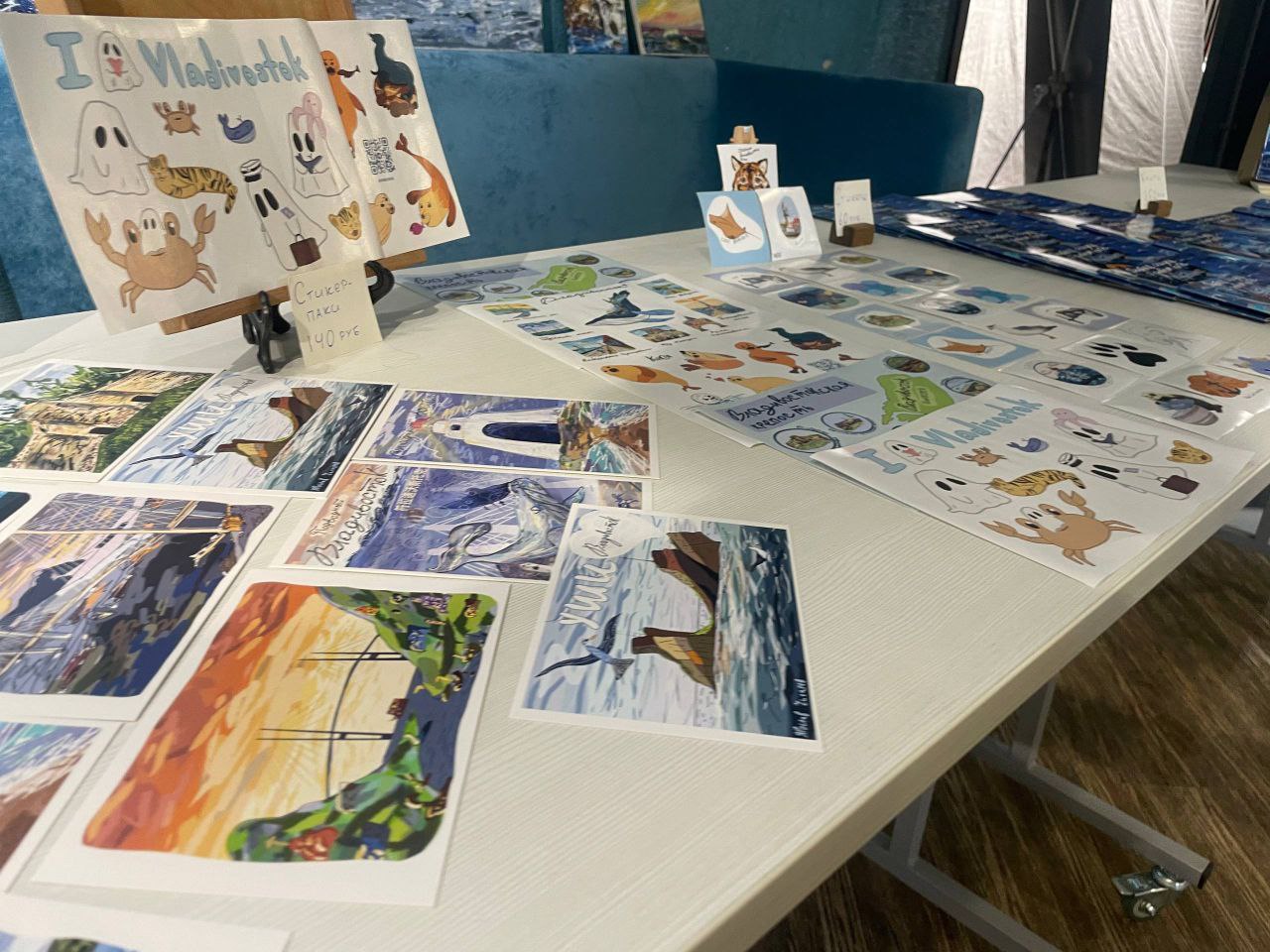 Наши волонтёры на книжной выставке «Печатный двор»