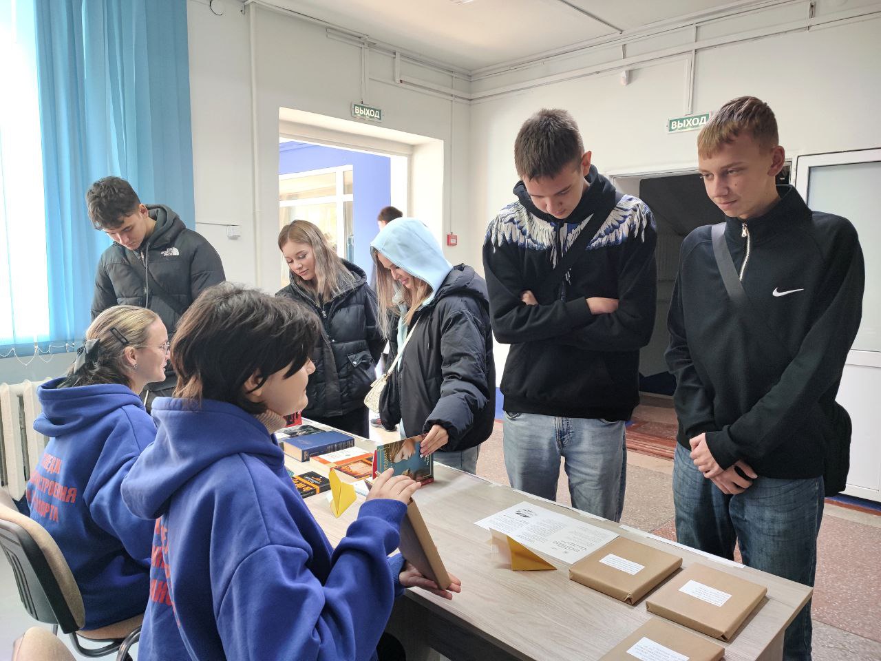 «Бери, читай, передавай дальше»: как прошел наш Буккроссинг!