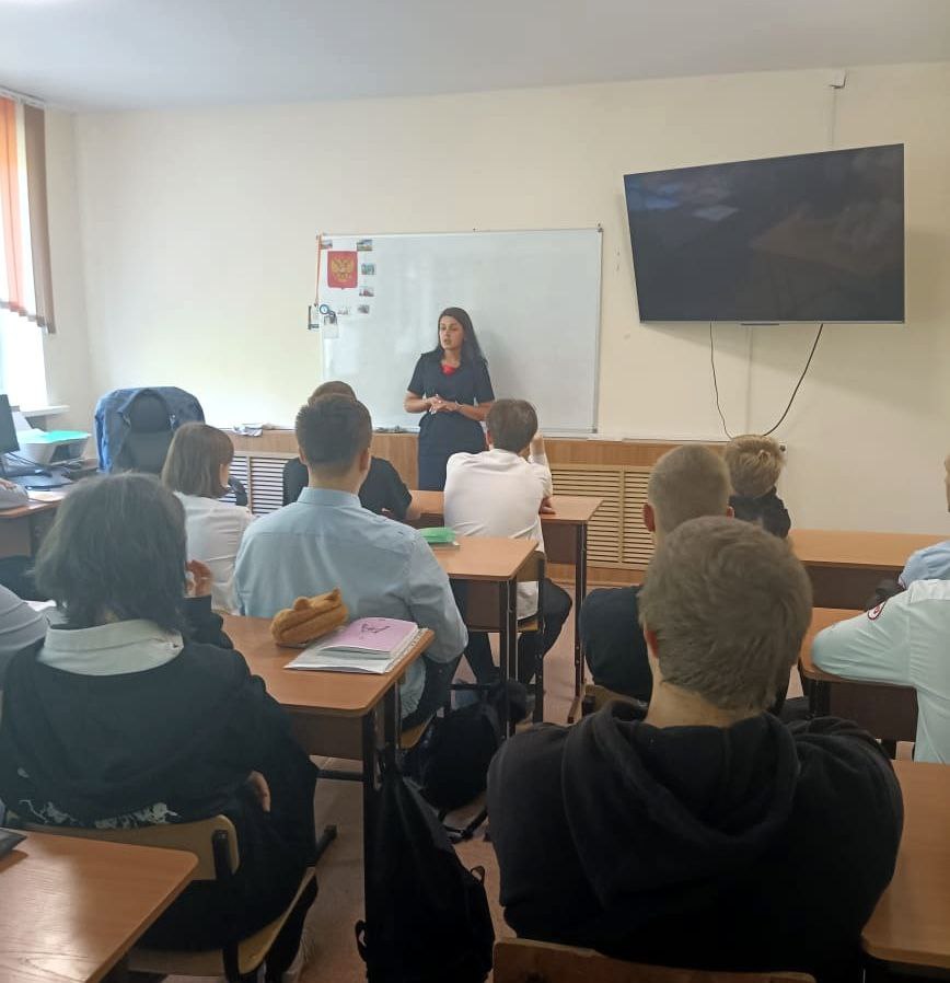 Первокурсникам о законе: встреча с инспектором полиции